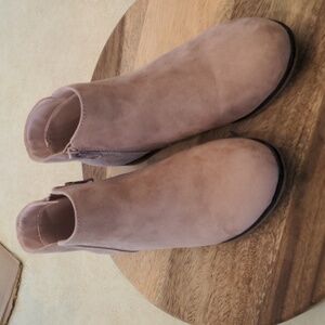 Cat and Jack suede booties